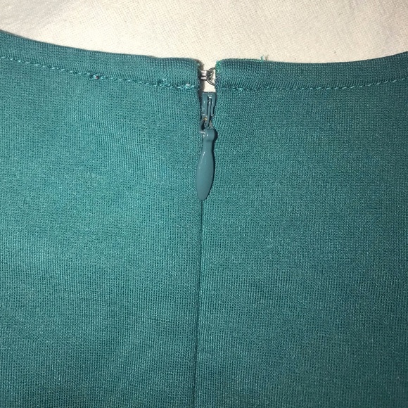 Sunday Best (Aritzia) Green ruffle-front long-sleeve dress size S - Picture 7 of 14